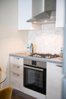 GG Home - 1 BR Apartment Close to Park - 9