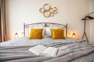 GG Home - 1 BR Apartment Close to Park - 1