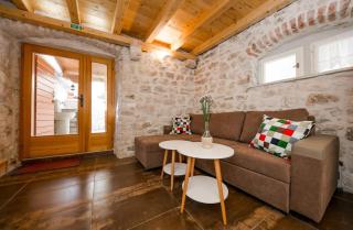 Dvor - Old Town Stone House - Trogir - 6