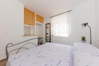 Dvor - Old Town Stone House - Trogir - 1
