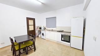 SKY Way City Apartment, 150m from Chabad Lubavitch - Larnaca - 2