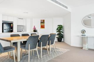 HUGE 3bed 3Bath Skyhigh view - Brisbane - 8