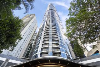 HUGE 3bed 3Bath Skyhigh view - Brisbane - 1