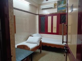 Royal Guest House - Chennai - 1