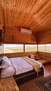 Dew Hut - - 7