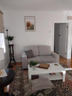 Dreamy Escape Where Romance Blossoms & Pets Play - Corio - 1