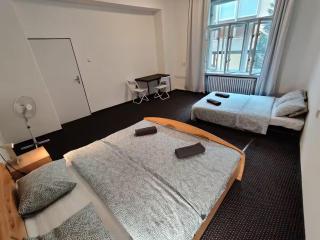 Private Room With Free Parking Next to Railway Station - Praga - 6