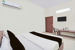Hotel O Golden Sky - Noida - 8