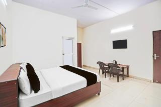 Hotel O Golden Sky - Noida - 7