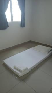 He and Me Homestay - Seri Kembangan - 3