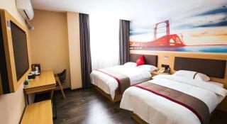 Thank Inn Hotel Guangdong Zhuhai Jiwan Hongqi Central Sqaure - Zhuhai - 1