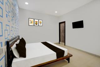 Hotel O THE CROWN GUEST HOUSE - Ghaziabad - 9