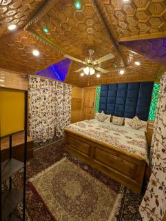 New Golden Rose Group Of Houseboats - 4