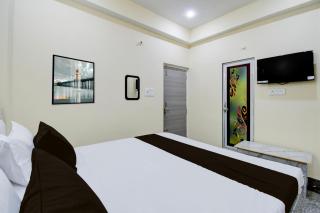 Hotel O A.V.S - Patna - 1