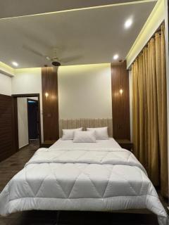 Munawar Residence - Muzaffarabad - 1