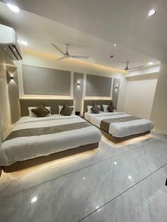 Hotel The Indra Palace - Ahmedabad - 8