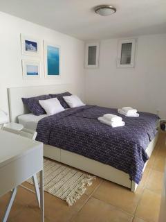 Cozy Jelsa apartment in the shade of the pines. - 3