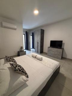 Central and Cozy Room - Msida - 1
