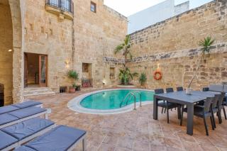 New to the market - Unique house with pool by SF Homes - Għargħur - 0