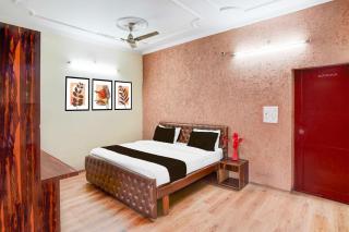 Collection O Tyagi Road near Railway Station - Dehradun - 7