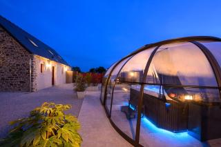 Gîte dans le Cotentin avec jacuzzi professionnel sous un dôme vitré - 3