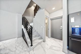 3BR with Jacuzzi & View by Bocobay - Palm-Eagle Beach - 7