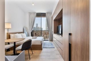 Bright Studio in JVC with Pool and Gym Access - 2