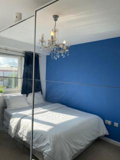 Cozy Room in Wolverhampton City - Wolverhampton - 9