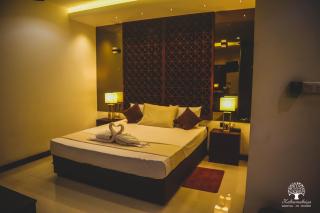 Kethumathiya Banquet Hall, Pub & Restaurant - - 9