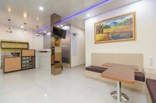 RedDoorz Plus near RS RK Charitas 2 Palembang - Palembang - 3