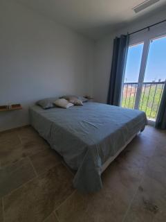 Villa neuve avec piscine et vue panoramique - La Fare-les-Oliviers - 2