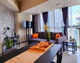 My Cozy Cove Family Suite with Paid Parking and Across 2 Major Malls - 1