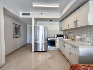 Breeze Suite at The Island - Herzliya B - 6