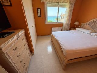 Penthouse w/ sea view, pool & beach - Calafell - 3