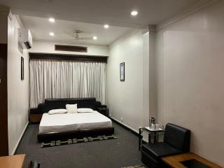 Hotel The Galaxy - 8