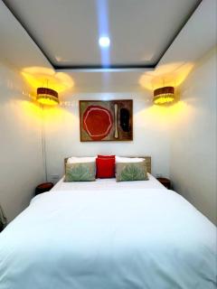 The Cozy Corner - New Lagos - 9