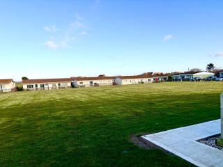 Chalet by the sea in Bacton- 97 - Bacton - 0