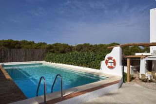Hostal Flamingo by Nest - Cala Llenya - 9