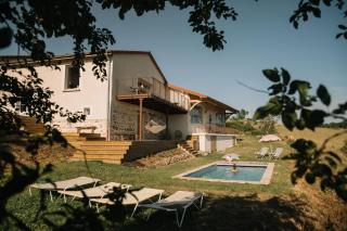 Maison Source - - 0