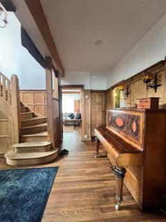 Huge Beach house -Seaview balcony-perfect location Pass the Keys - Southend-on-Sea - 7
