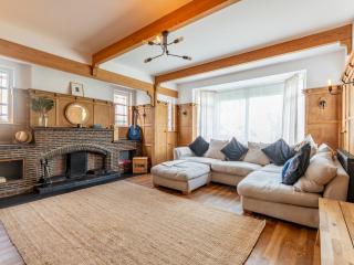 Huge Beach house -Seaview balcony-perfect location Pass the Keys - Southend-on-Sea - 3