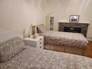 Two separate rooms at 34 Clarevale - 1