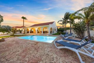 LUXE 3BR and 3BA Villa w Pool Villa Leone by Bocobay - Palm-Eagle Beach - 9