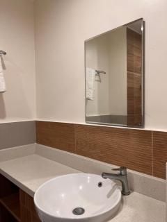 BRP Luxe Condo with Parking and Wifi - Davao - 5