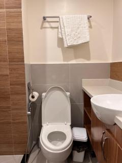 BRP Luxe Condo with Parking and Wifi - Davao - 6