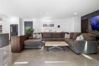 Awesome Aubrey - New Plymouth - 5
