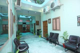 Super Collection-O Sara Grand Near Ram Manohar Lohia hospital - Chinhat - 8