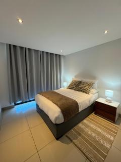Accommodation Front - Bright & Breezy 4 Sleeper with Ocean Views - Durban - 4