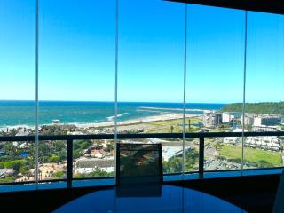 Accommodation Front - Bright & Breezy 4 Sleeper with Ocean Views - 8