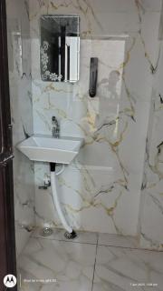 hotel Neelgiri - Kichha - 4